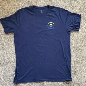 MEN'S XXL Under Armour Tshirt
